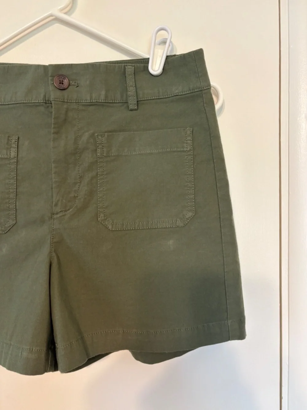 J. Crew Women's Linen-Blend Lizzie Patch-Pocket Shorts Size 26 Army Green NWT